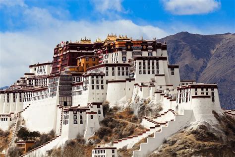 A Guide to Potala Palace, Lhasa .